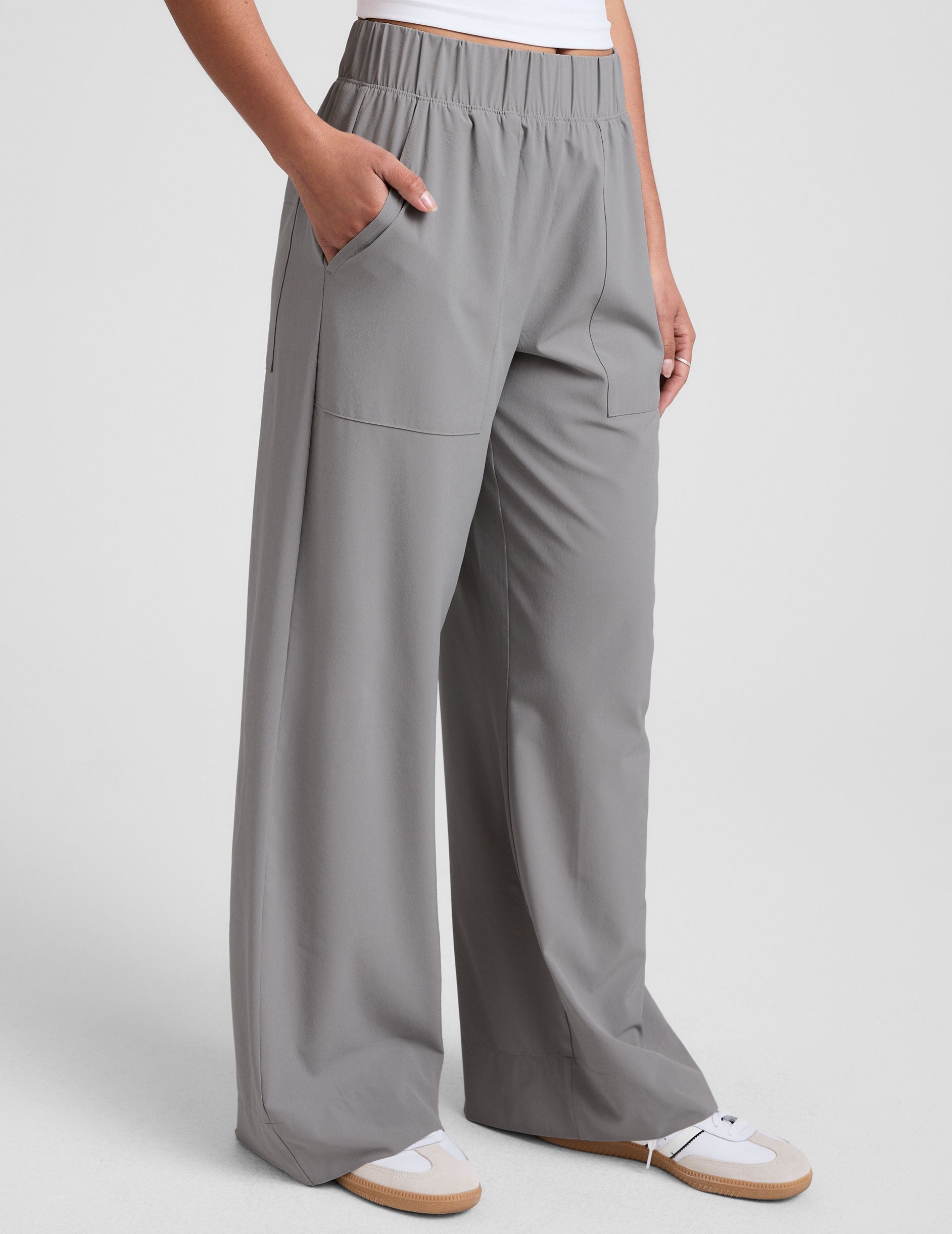 Beyond Yoga Women's Wide Leg Stretch Woven Easy Pants - Mist