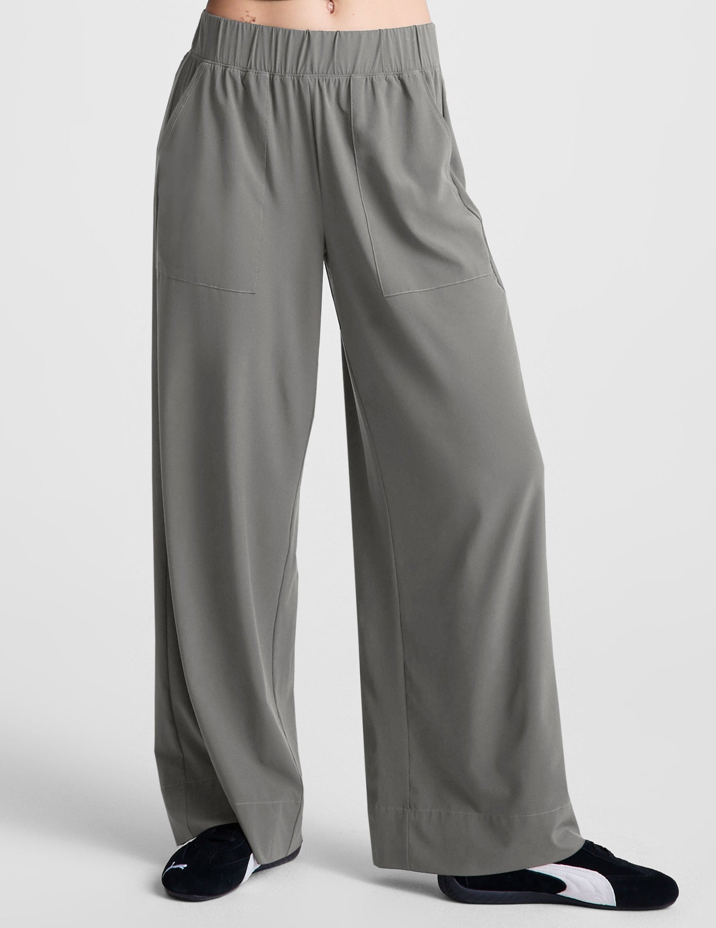 Beyond Yoga Women's Wide Leg Stretch Woven Easy Pants - Mist