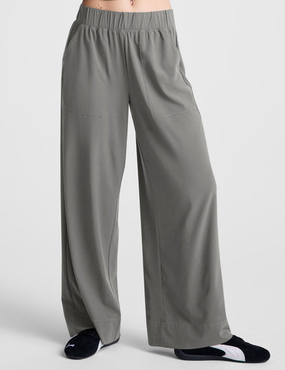 Beyond Yoga Women's Wide Leg Stretch Woven Easy Pants - Mist