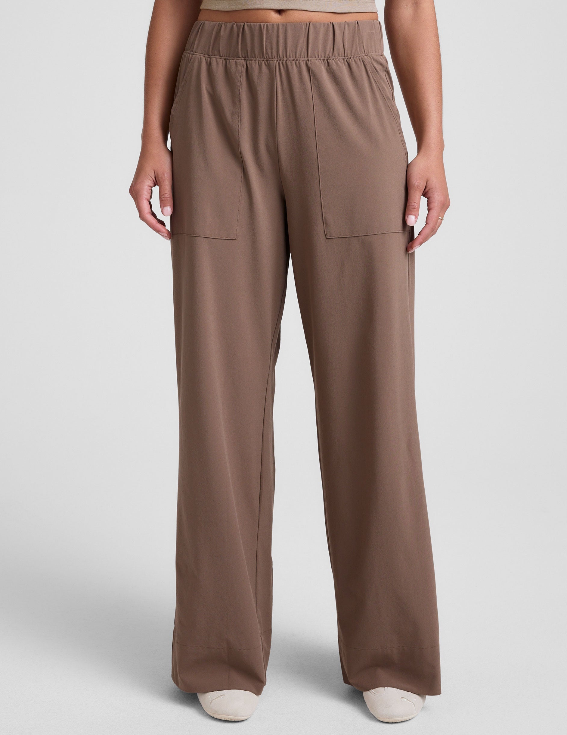 Beyond Yoga Women's Easy Mid-Rise Wide Leg Pants - Khaki