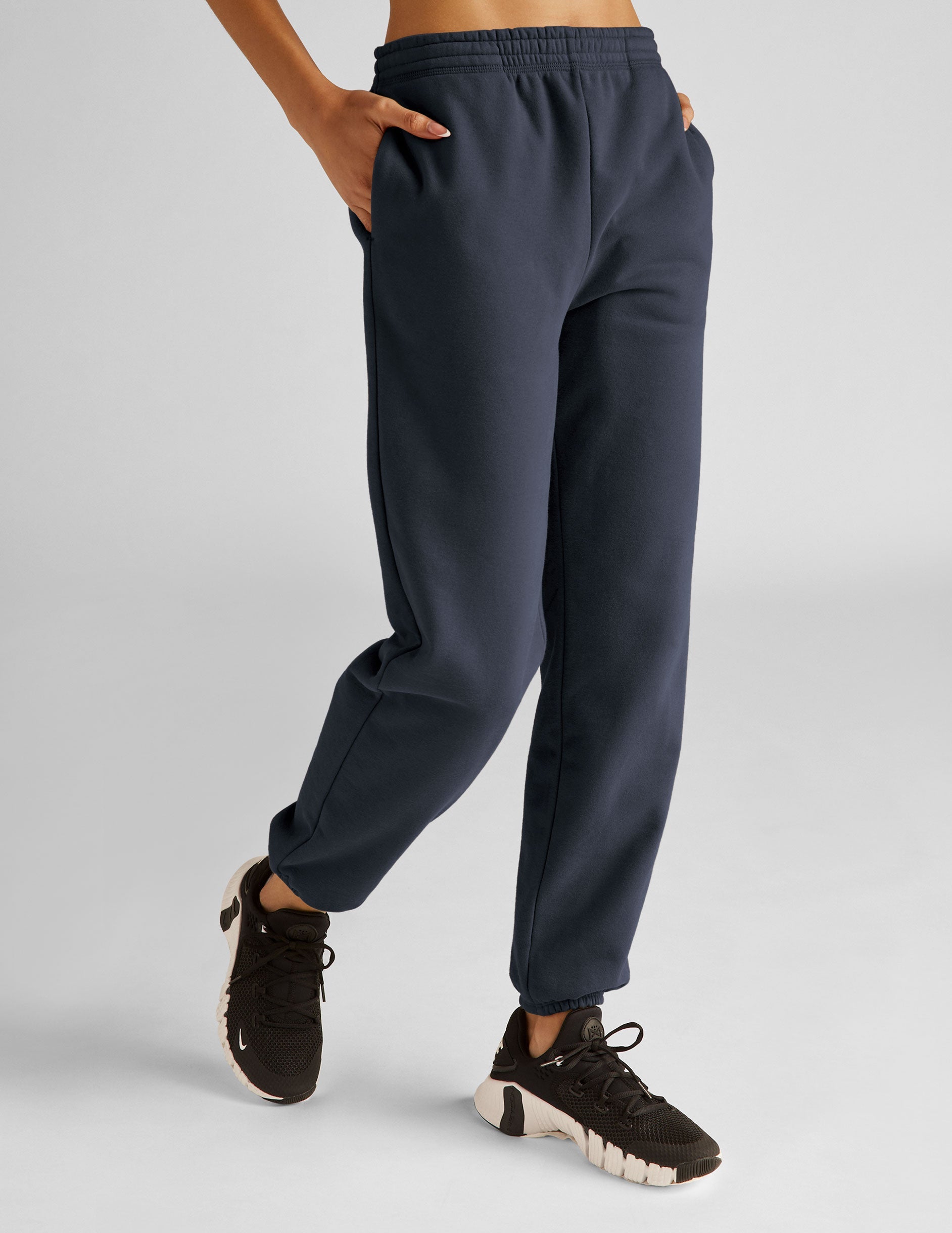 Beyond Yoga Relaxed Fit LuxeFleece Sweatpant - Nocturnal Navy