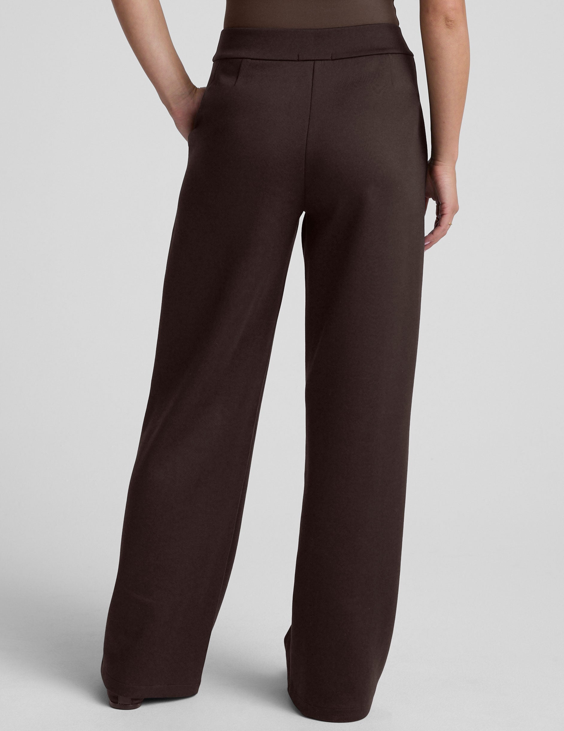 Beyond Yoga Wide Leg Elastic Waist Flowy Pants - Dark Chocolate