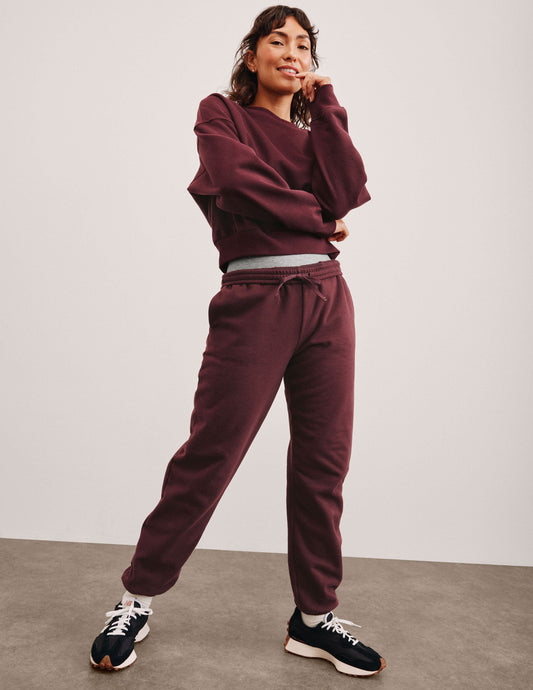 Beyond Yoga Relaxed Fit LuxeFleece Jogger Sweatpant - Dark Cherry
