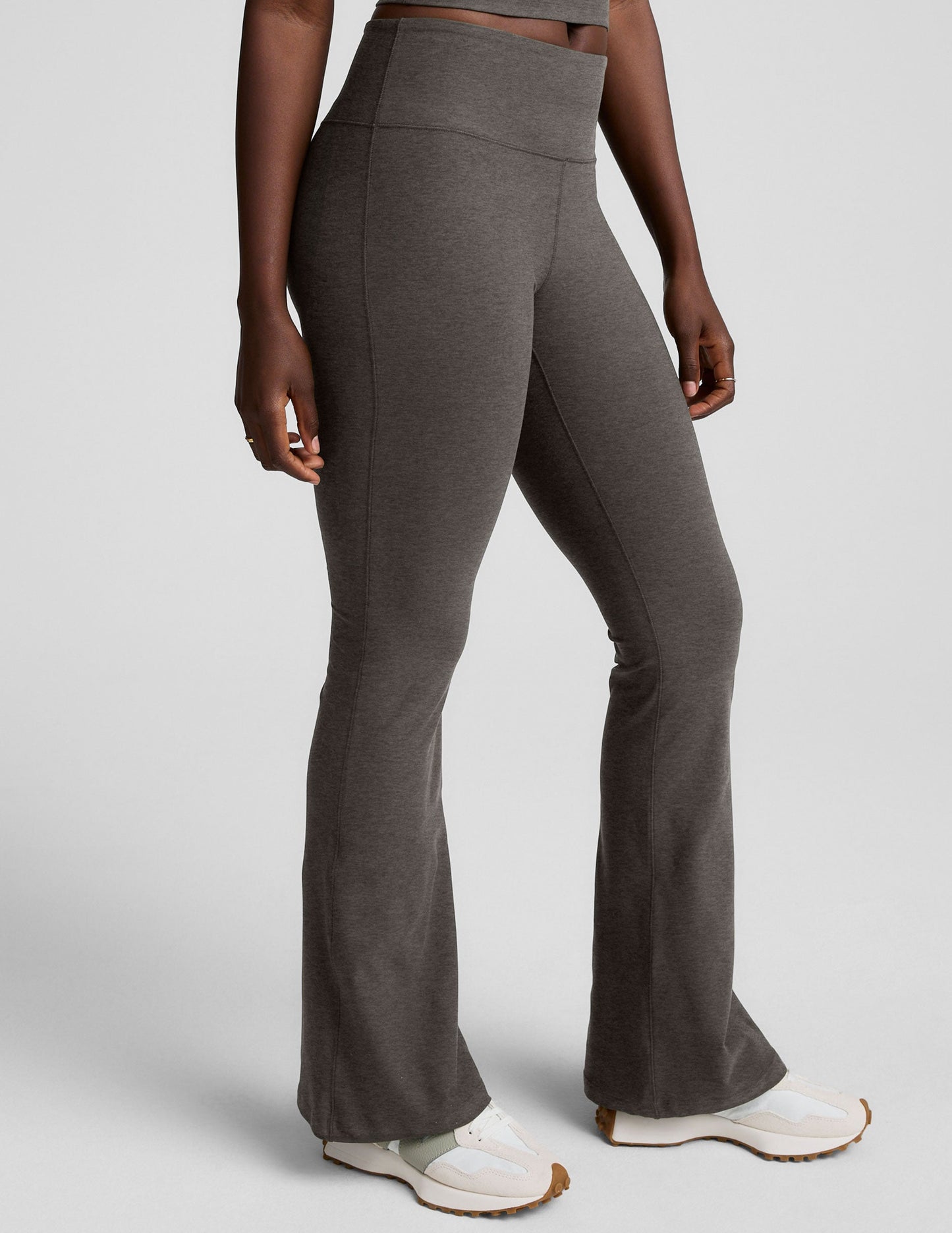 Beyond Yoga Women's Mid-Rise Bootcut Spacedye Pant - True Gray Heather