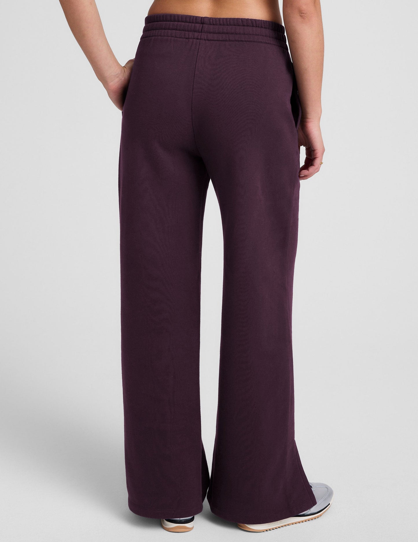Beyond Yoga Women's Wide Leg Slit LuxeFleece Pants - Eggplant Purple