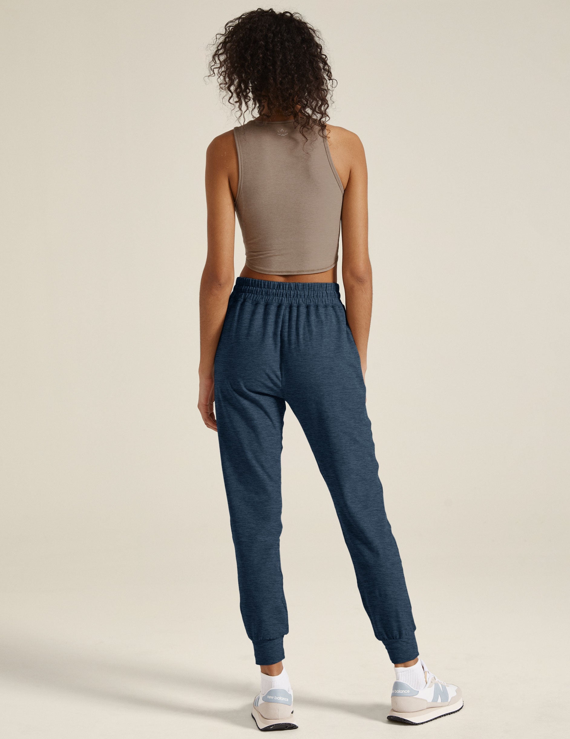 Beyond Yoga Women's Slim Fit Spacedye Jogger - Nocturnal Navy
