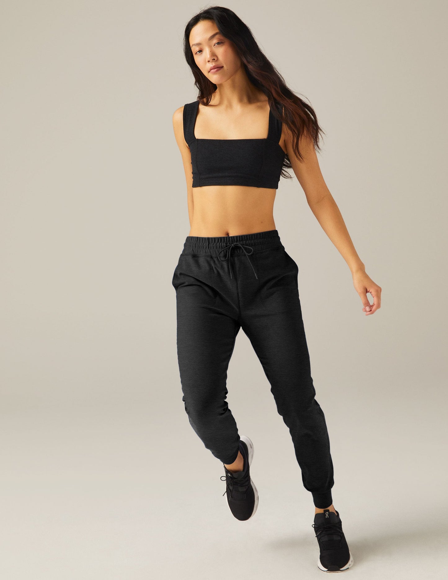 Beyond Yoga Slim Fit Spacedye Midi Jogger Pants - Black