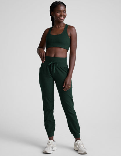 Beyond Yoga Women's High Waisted Pocket Spacedye Jogger - Green