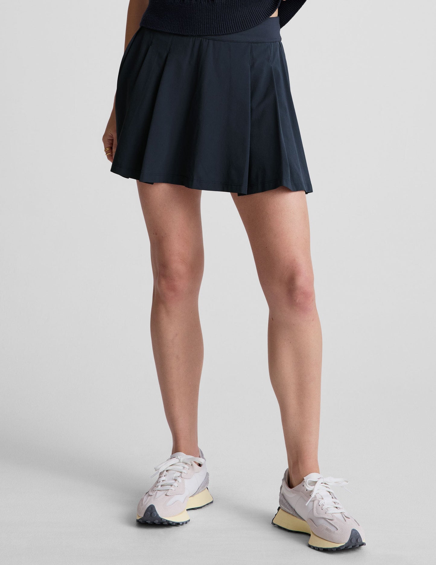 Beyond Yoga Mini Pleated Built In Shorts Skirt - Nocturnal Navy