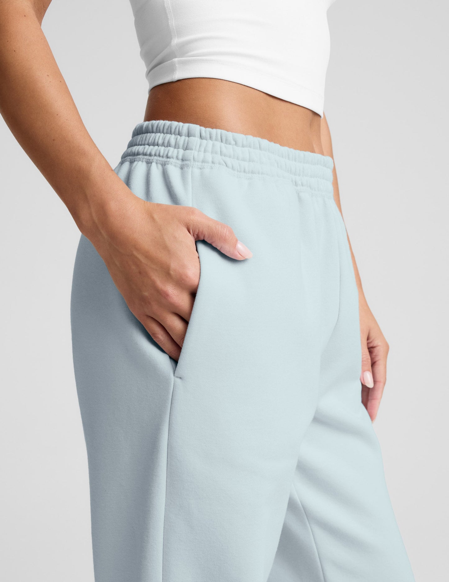 Beyond Yoga Women's Cuffed Relaxed LuxeFleece Sweatpant - Morning Sky Blue
