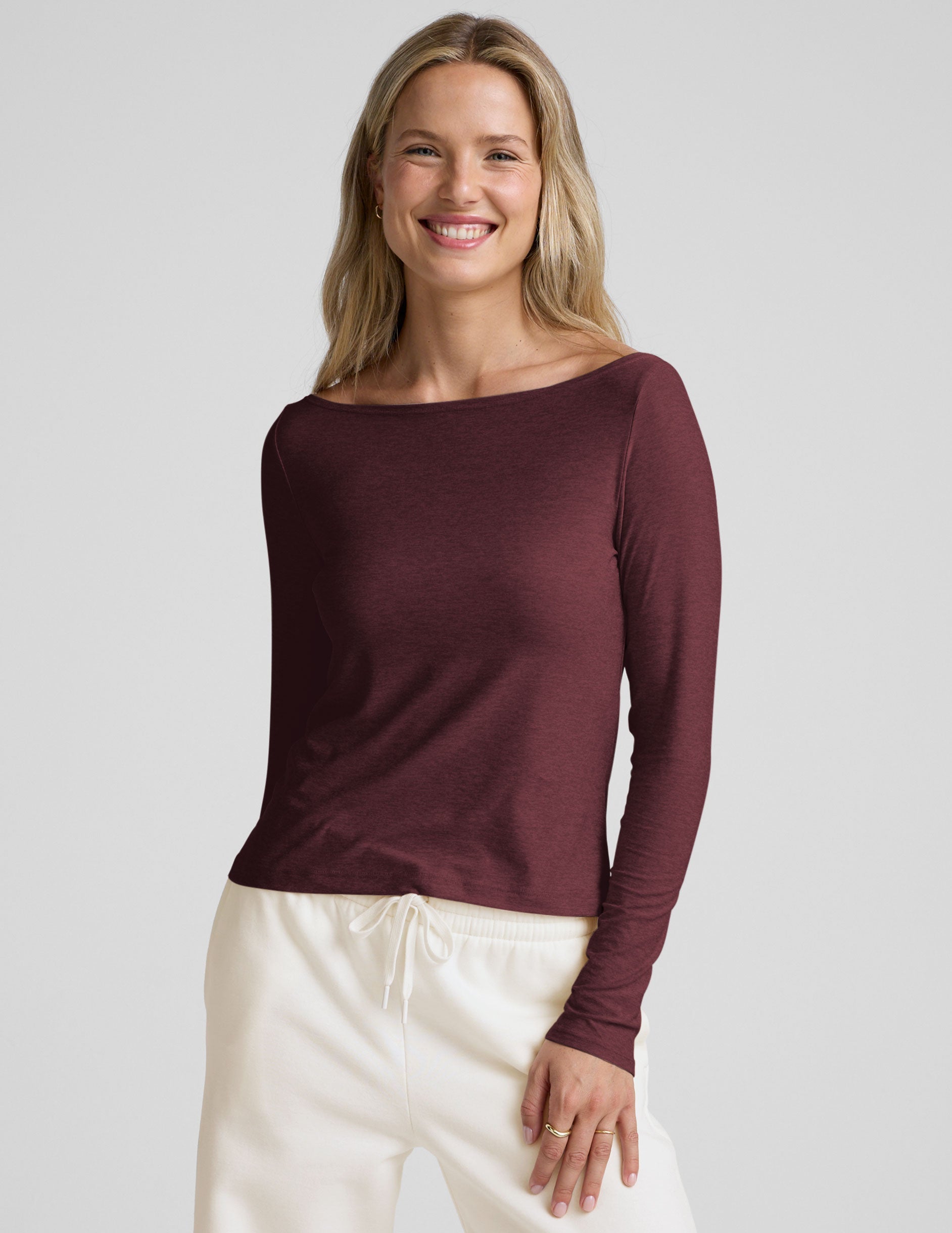 Beyond Yoga Featherweight Shoulder It Pullover