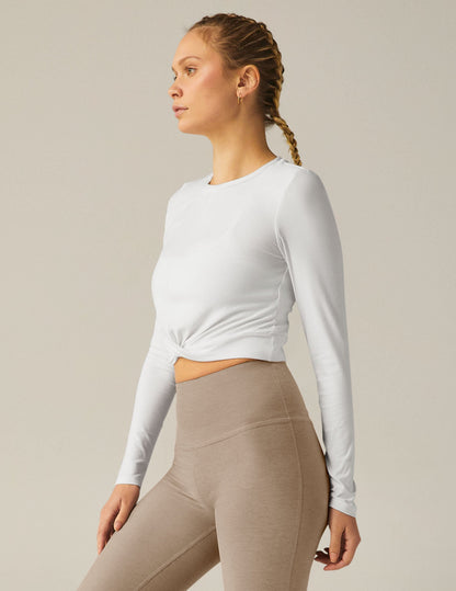 Beyond Yoga Featherweight Center Stage Cropped Long Sleeve Pullover