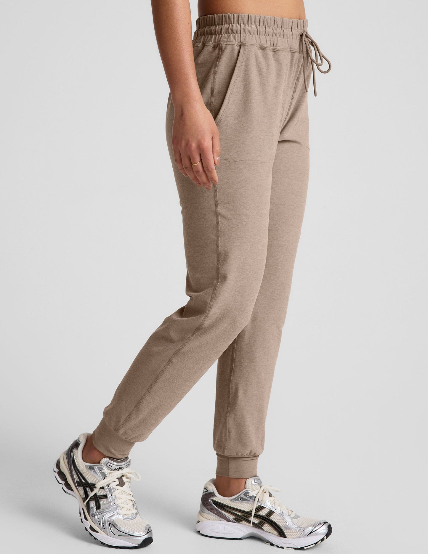 Beyond Yoga Women's Commuter Spacedye Jogger - Birch Heather