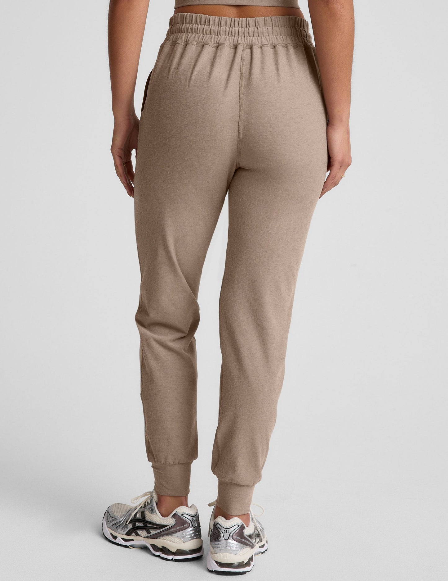 Beyond Yoga Women's Commuter Spacedye Jogger - Birch Heather
