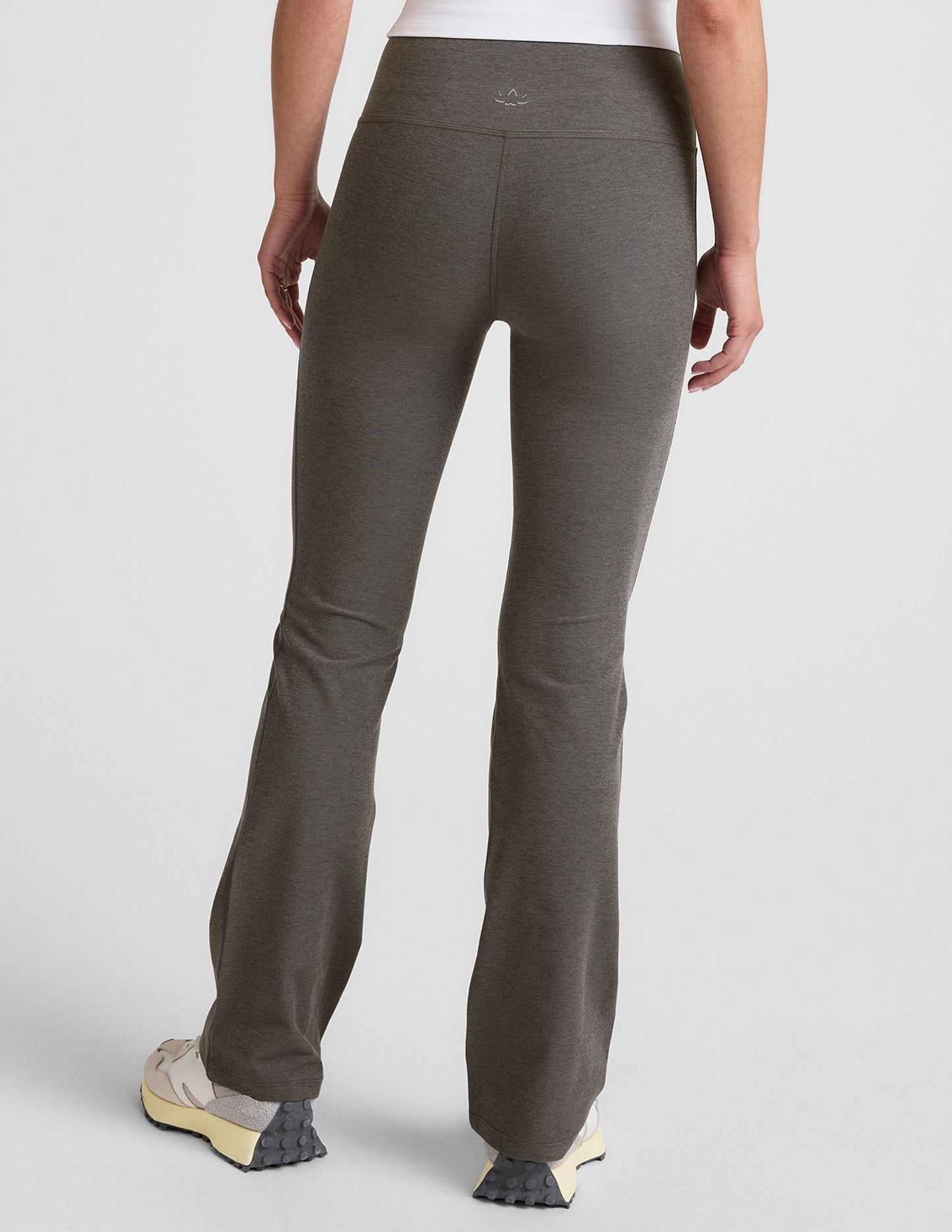 Beyond Yoga Women's High Waisted Bootcut Spacedye Pants - Gray
– Beyond Yoga