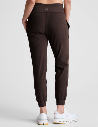 Beyond Yoga Slim Fit Midi Spacedye Jogger - Dark Chocolate Heather