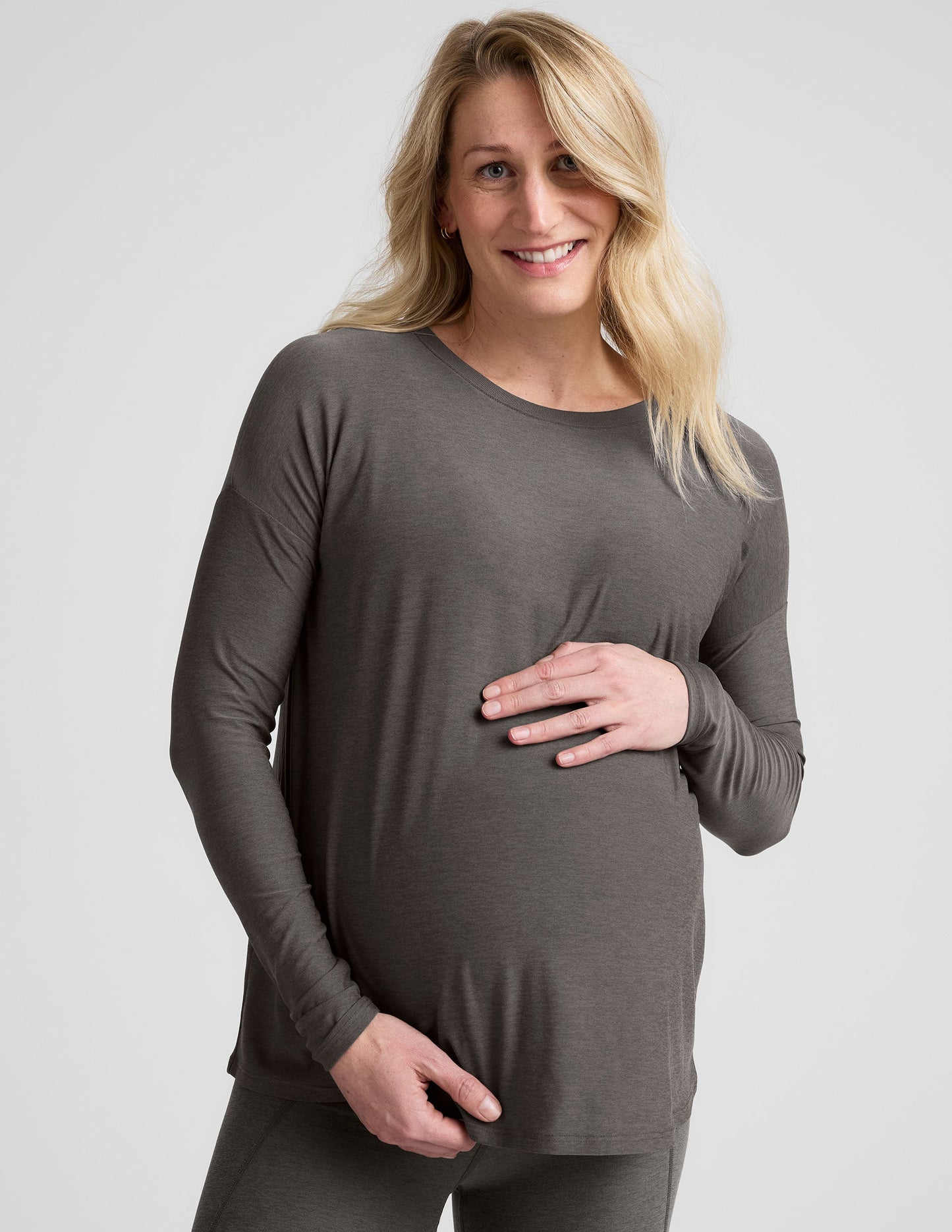 Beyond Yoga Featherweight Feels Like Home Long Sleeve Maternity Top