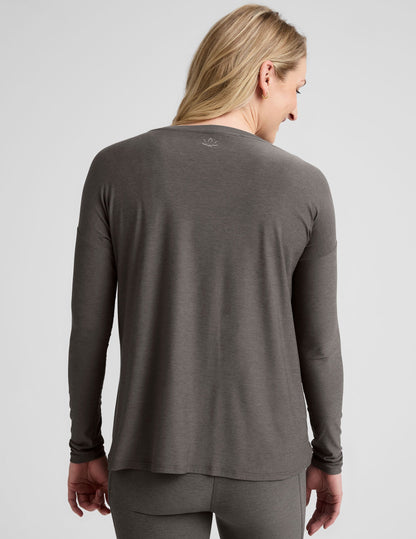 Beyond Yoga Featherweight Feels Like Home Long Sleeve Maternity Top