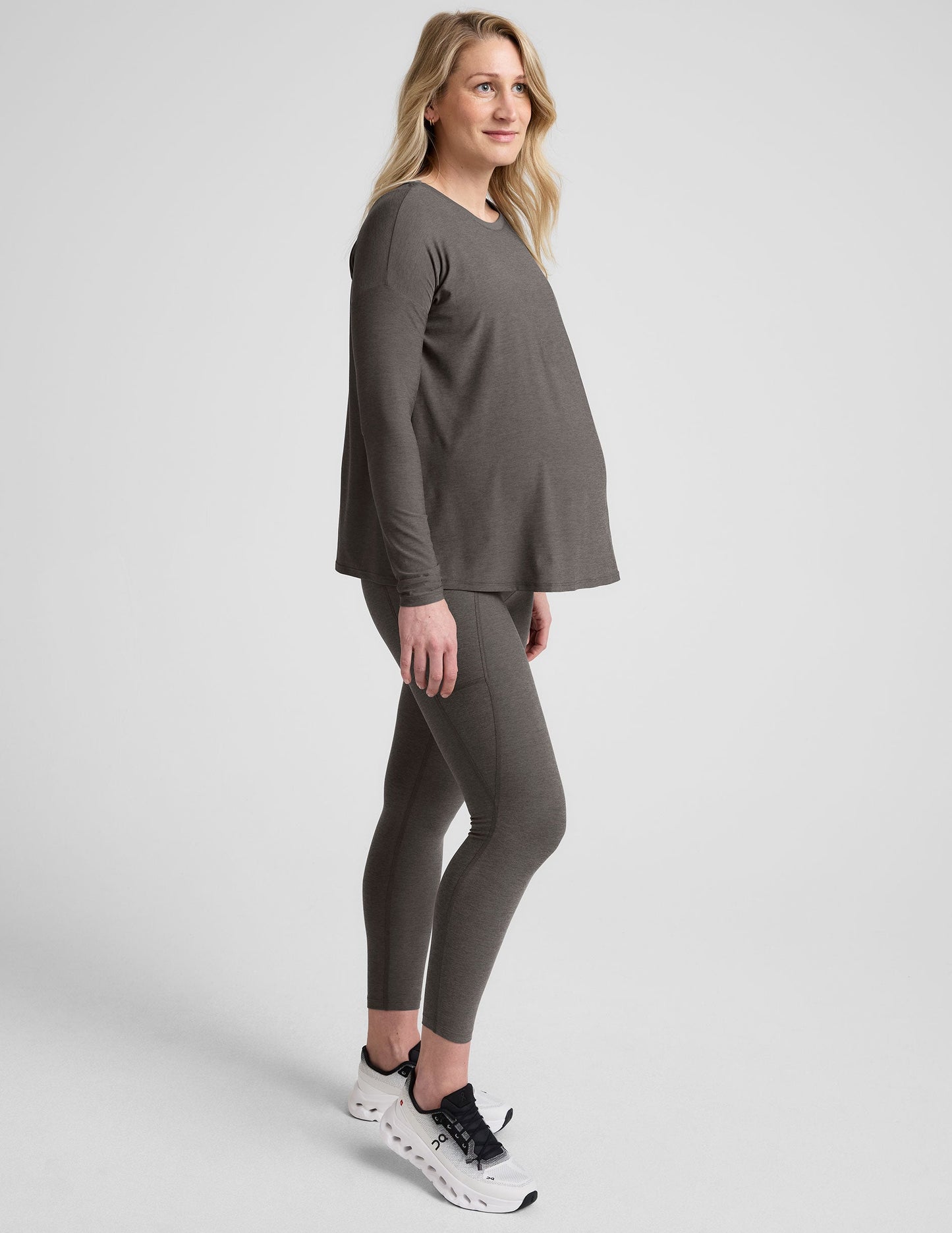 Beyond Yoga Featherweight Feels Like Home Long Sleeve Maternity Top