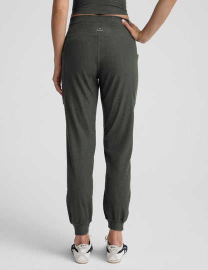 Beyond Yoga High Waisted Spacedye Pocket Jogger - Dusty Forest Heather