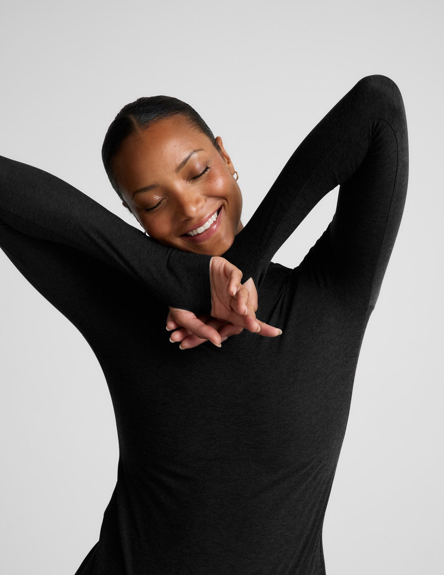 Beyond Yoga Featherweight Moving On Cropped Pullover