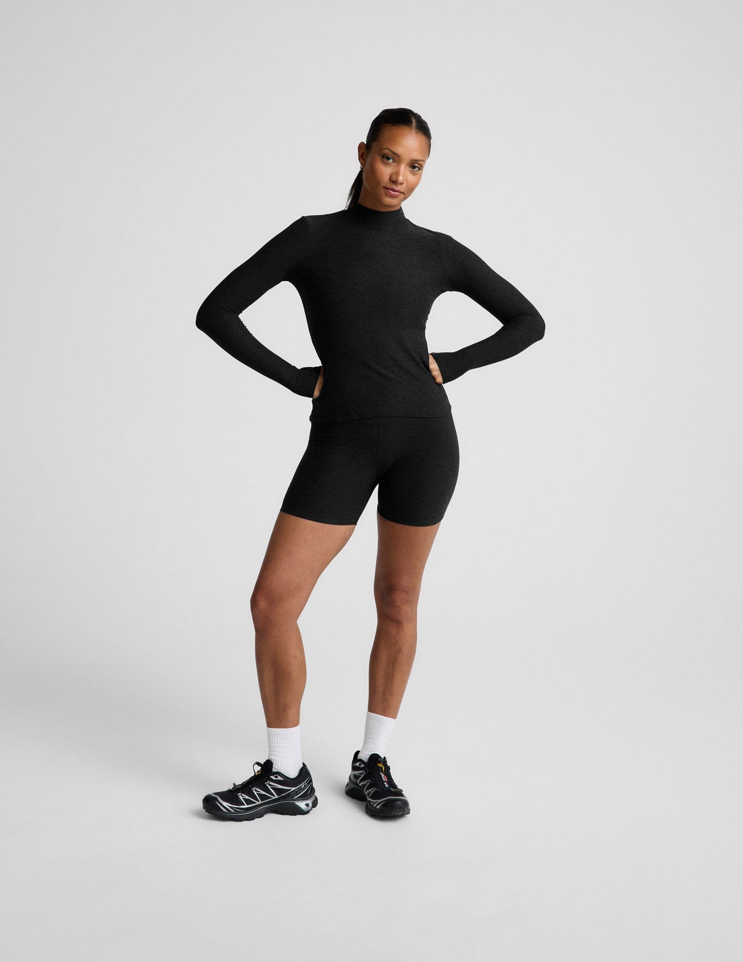 Beyond Yoga Featherweight Moving On Cropped Pullover